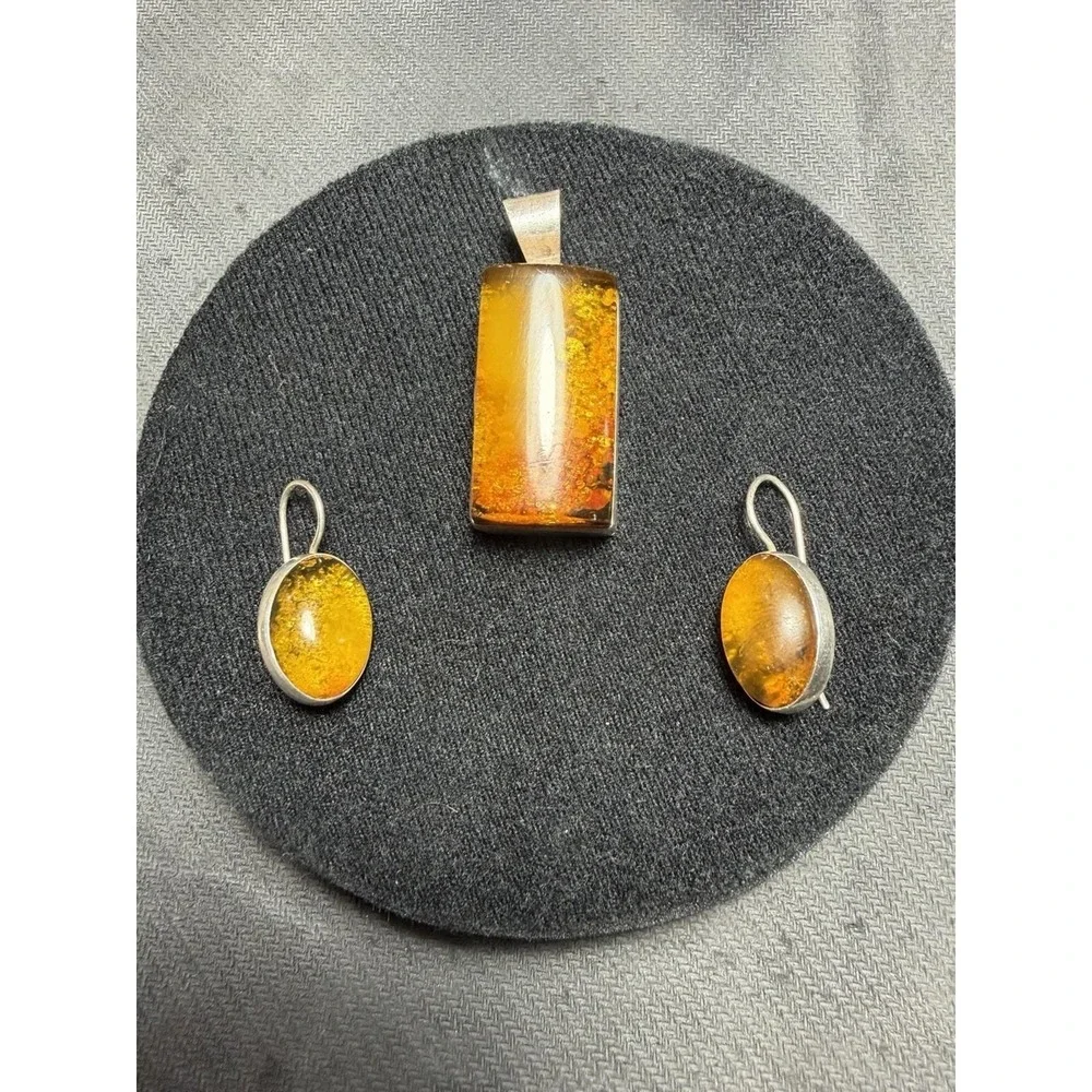 Vintage Baltic Amber Sterling‎ Silver Pendant & 925 Earrings Set